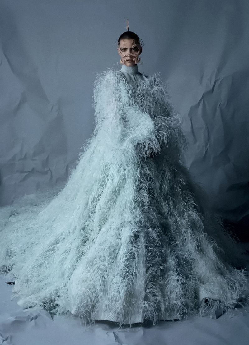 Akon Changkou featured in Héroïnes Couture, September 2021