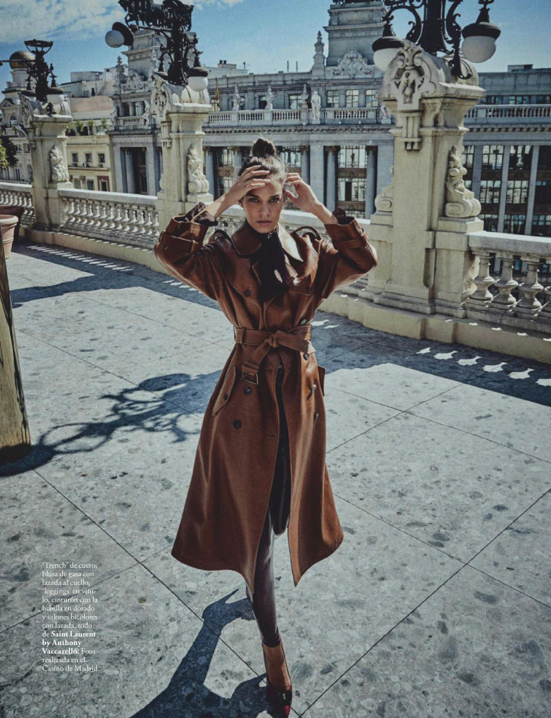 Gara Arias featured in A Cubierto, November 2020