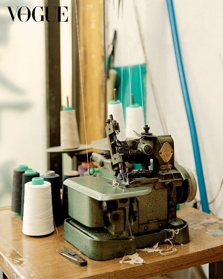 Seo Hyun Kim featured in Not a fashion flagship store, but a ‘costume shop’ -- The origin of Korean custom-made clothing, August 2024