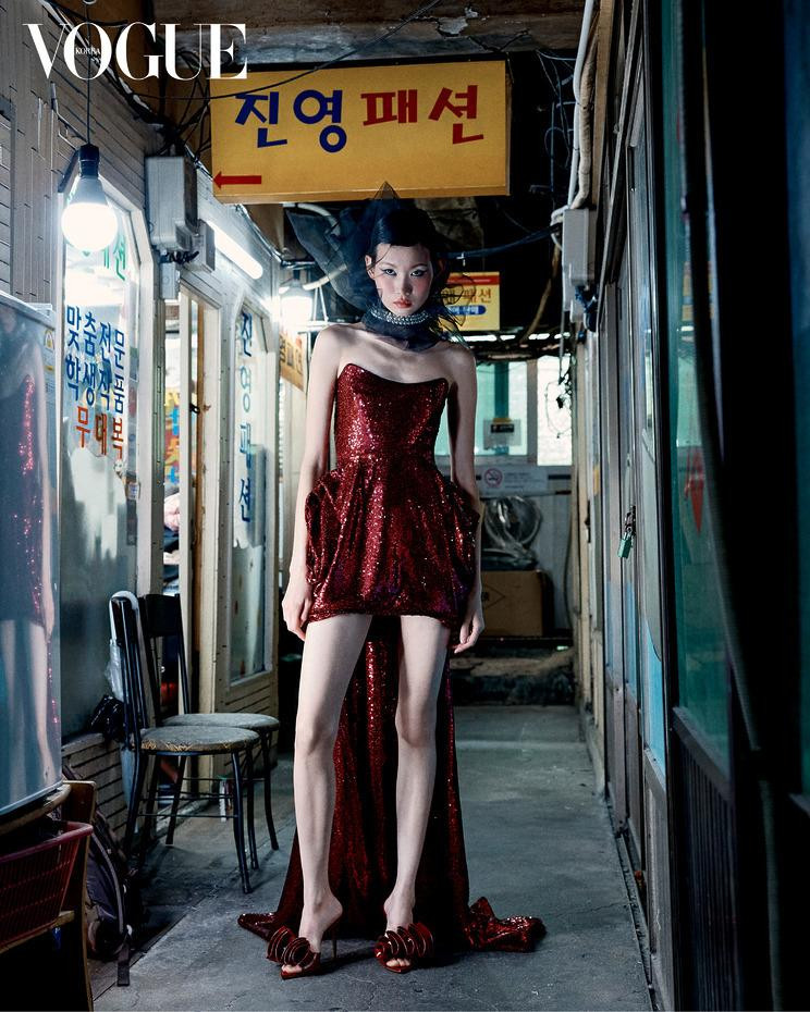 Seo Hyun Kim featured in Not a fashion flagship store, but a ‘costume shop’ -- The origin of Korean custom-made clothing, August 2024