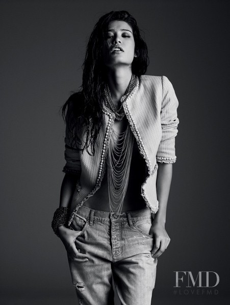 Juliana Imai featured in Luxury Denim de A a Z, March 2009