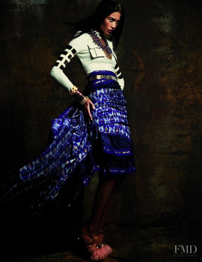 Juliana Imai featured in Captain Bombay, April 2010