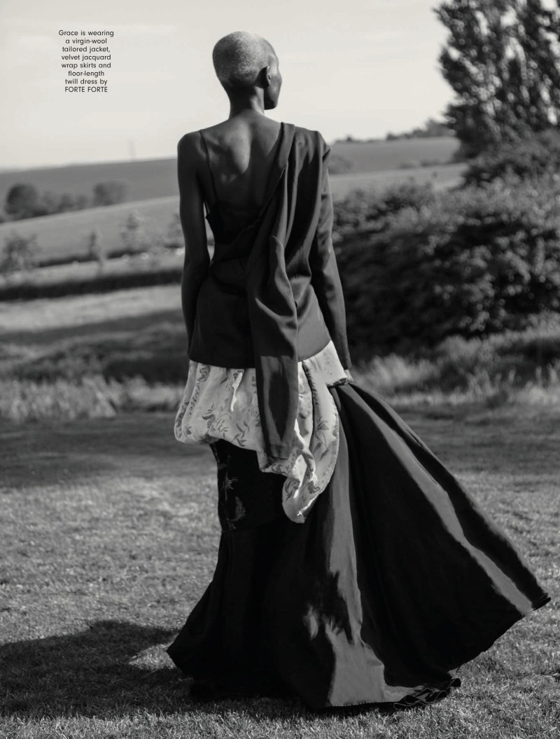 Grace Bol featured in AnOther Way To Wear... Hair, Tiers, Brown, Sparkle, September 2017