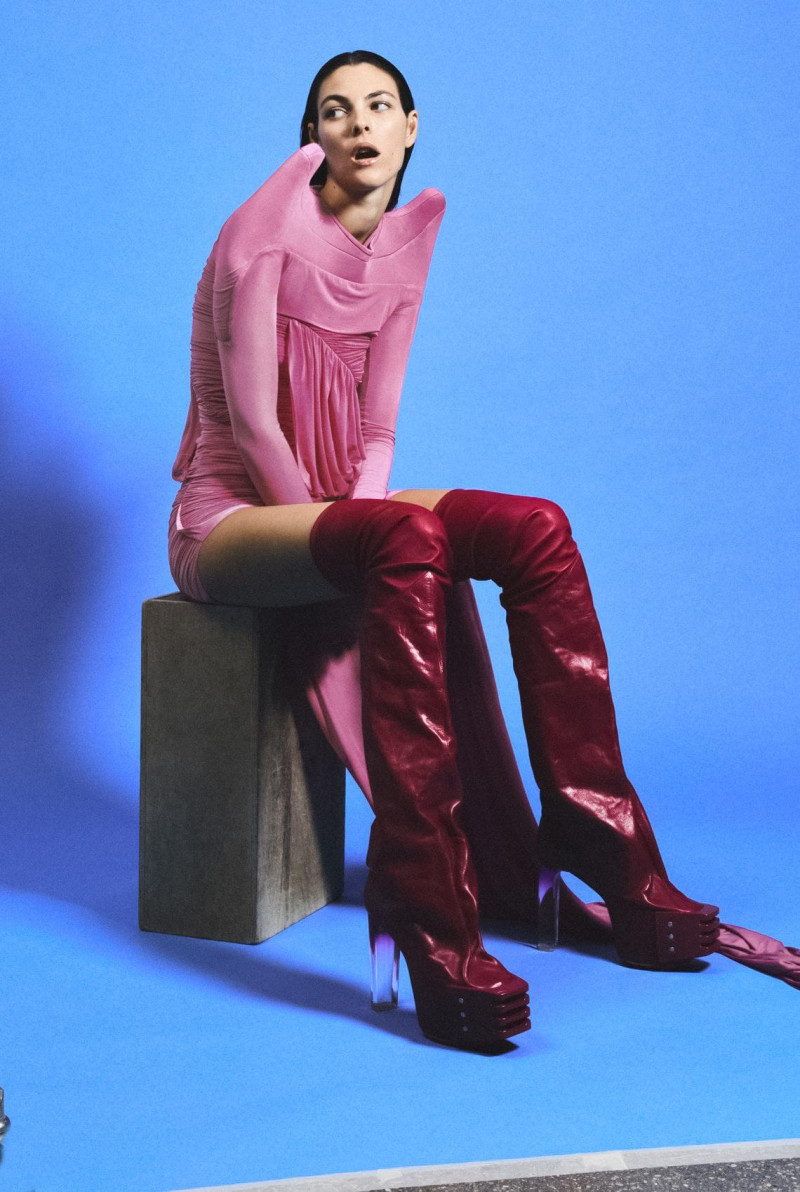 Vittoria Ceretti featured in Vittoria Ceretti: "Semplicemente, Sono Felice", March 2023