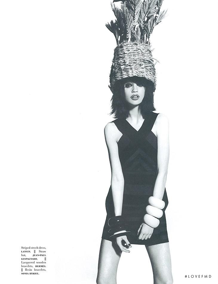 Flo Dron featured in Rock \'N\'Doll, March 2013