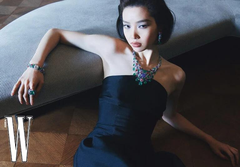 Seo-Yeon Lee featured in For Cartier, August 2024