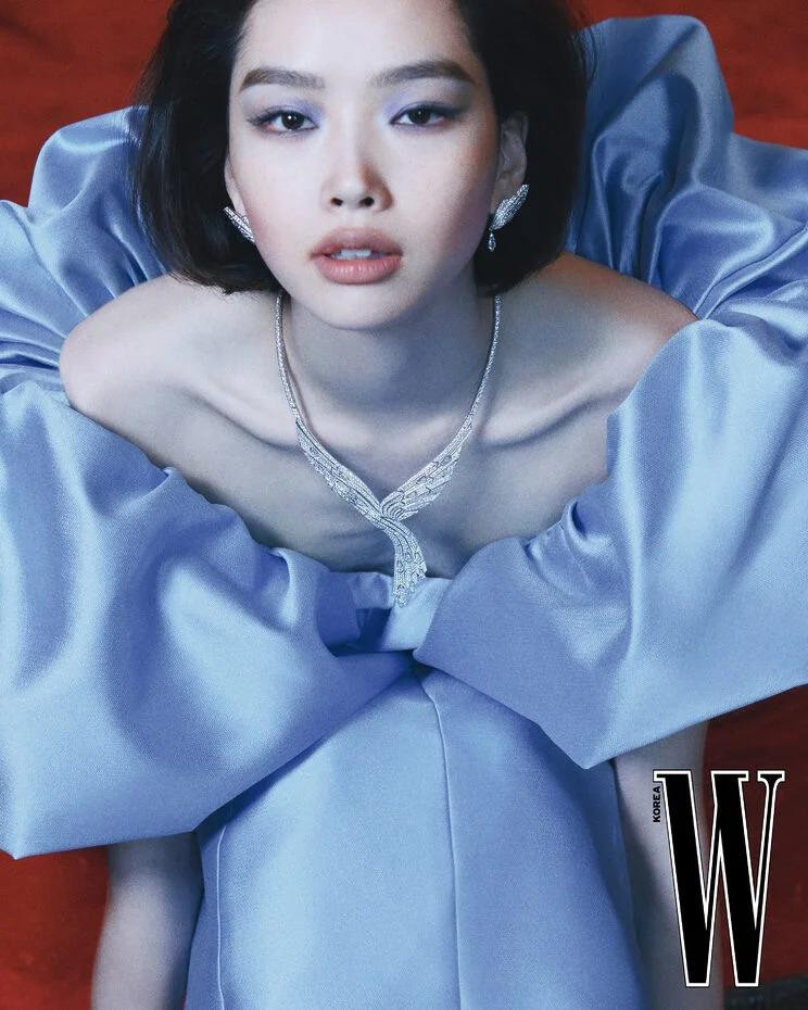 Seo-Yeon Lee featured in For Cartier, August 2024