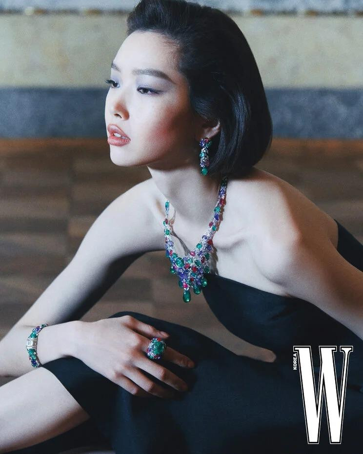 Seo-Yeon Lee featured in For Cartier, August 2024