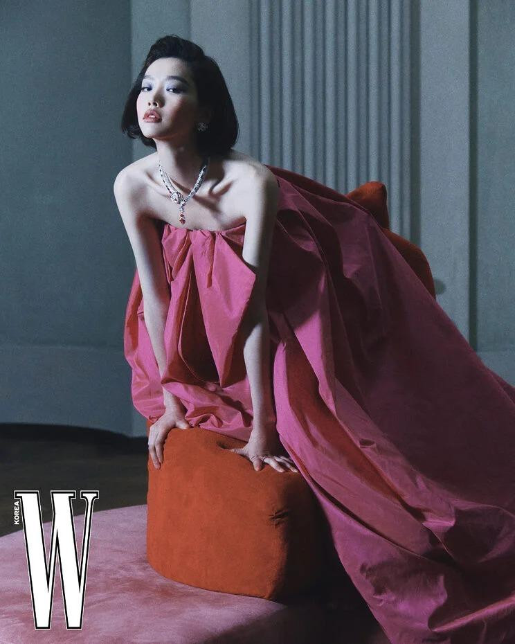 Seo-Yeon Lee featured in For Cartier, August 2024