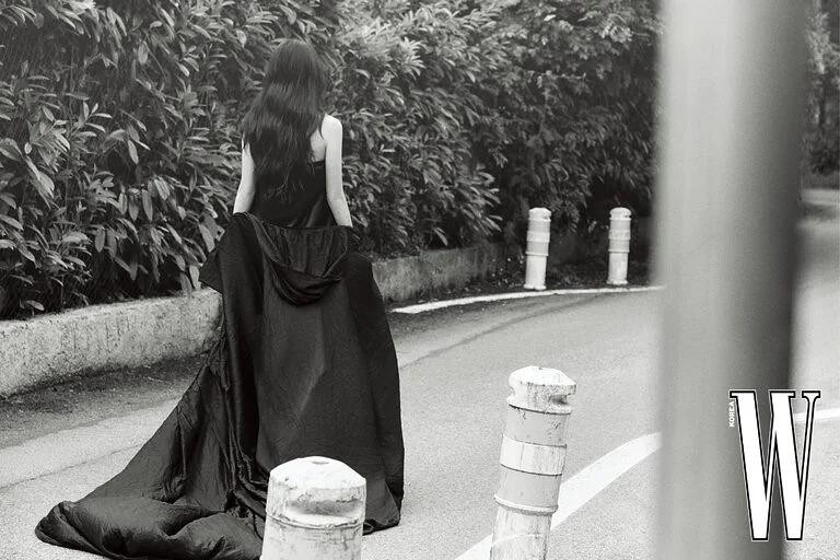 Han So-Hee\'s Shining Presence, Everywhere and Nowhere, June 2024