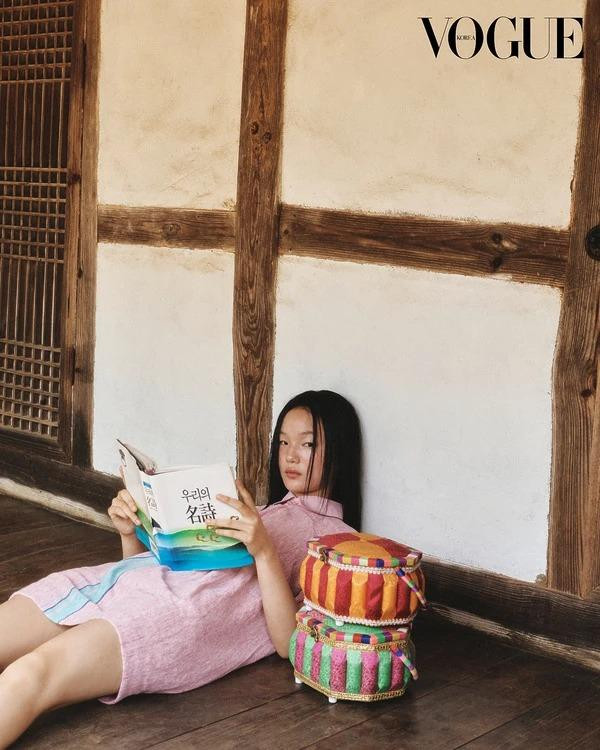 Li FuYao featured in Summer At A Country House, July 2024