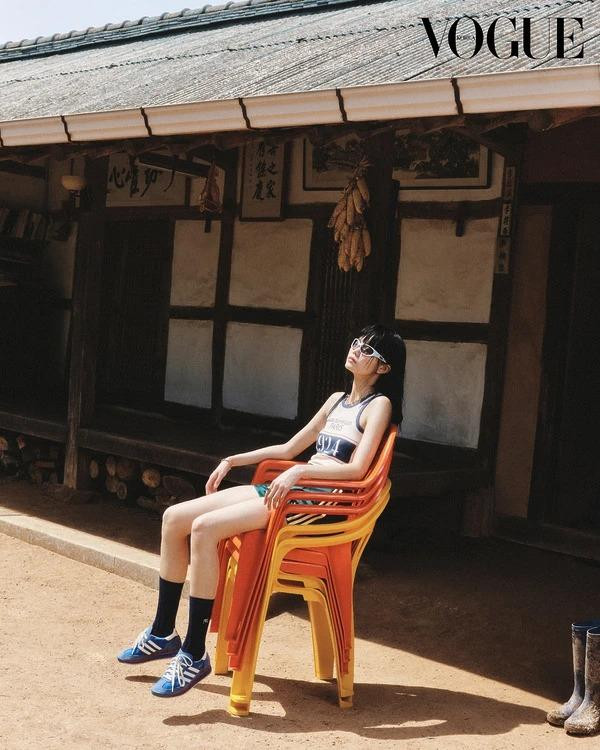 Li FuYao featured in Summer At A Country House, July 2024