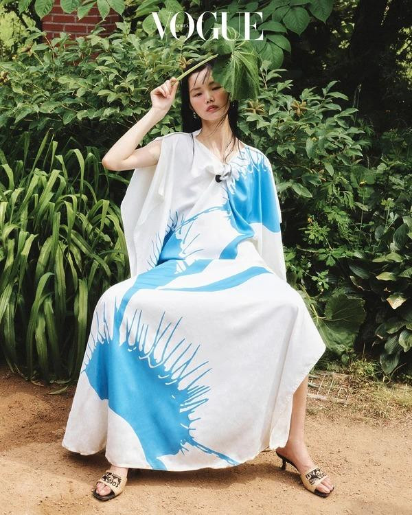 Li FuYao featured in Summer At A Country House, July 2024