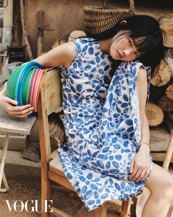 Li FuYao featured in Summer At A Country House, July 2024