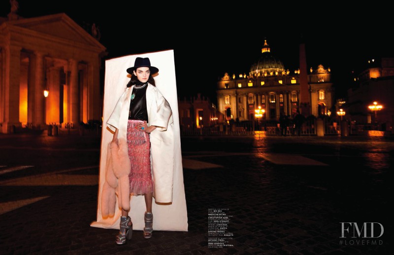 Magda Laguinge featured in Roma, May 2013