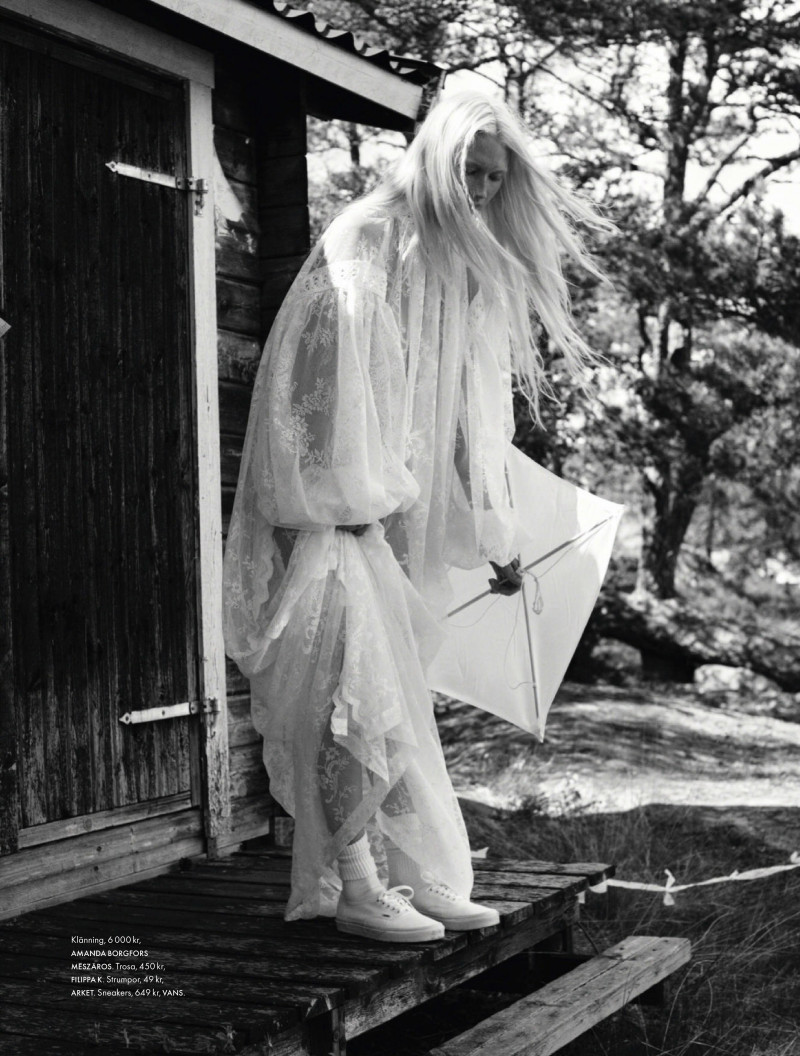 Evelina Lauren featured in Evelina Lauren, August 2020
