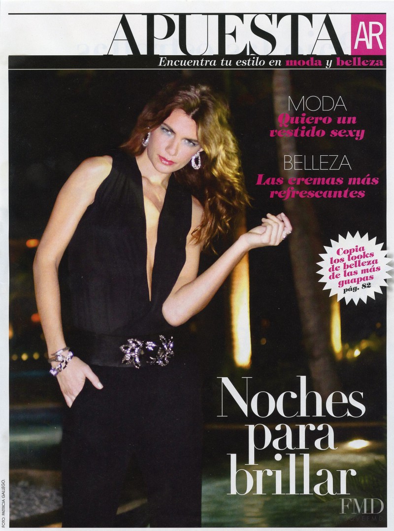 Nikki DuBose featured in Noches para brillar, August 2012