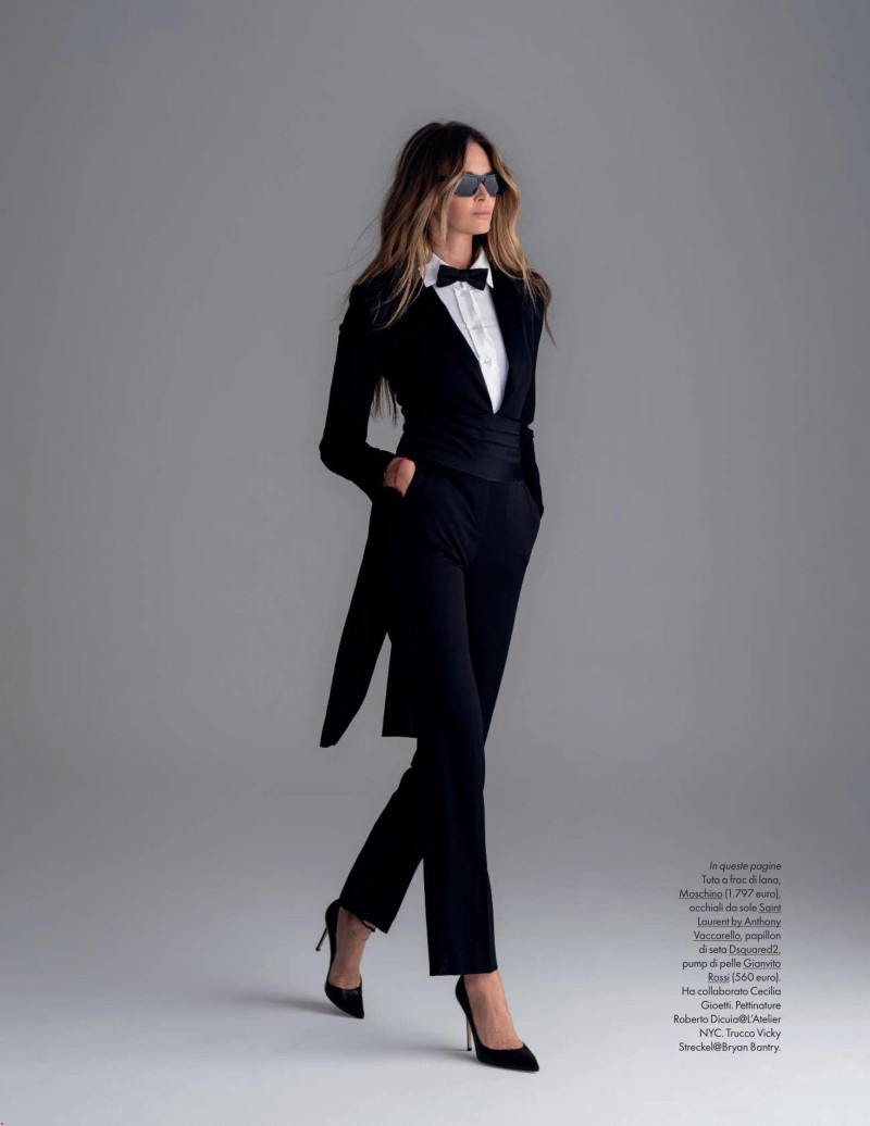 Elle Macpherson featured in Elle, March 2019