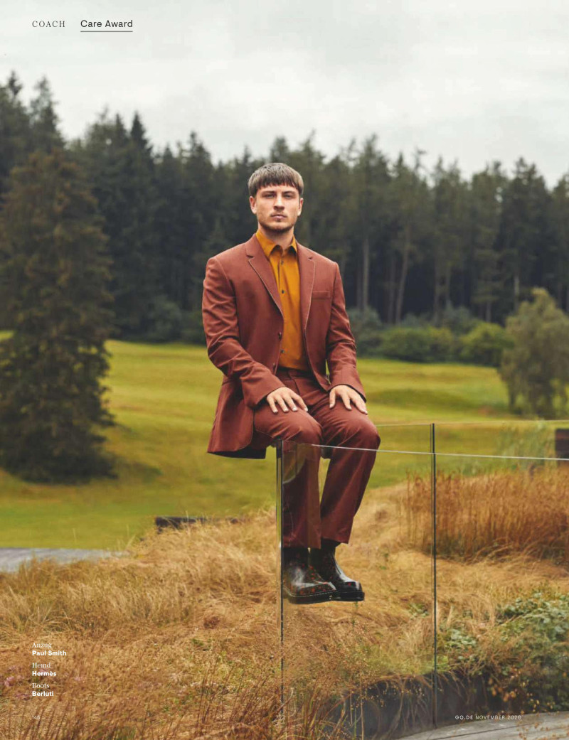 GQ Care Award Best Look: Jannick Schümann, November 2020