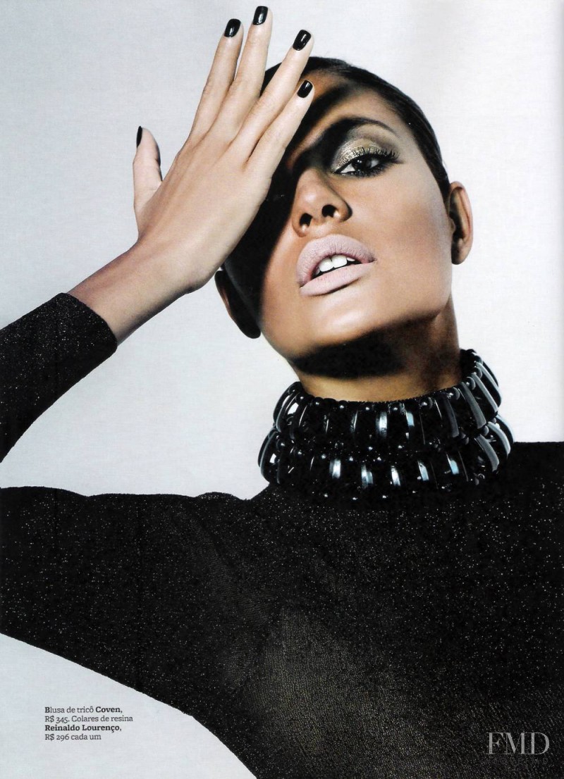 Emanuela de Paula featured in O Poder das Bijoux, March 2009