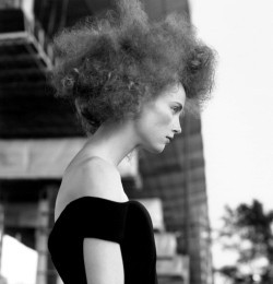 Styling: Grace Coddington