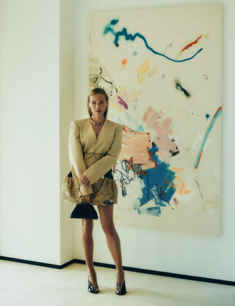 Diane Heidkruger featured in Suenos De Verano, June 2024