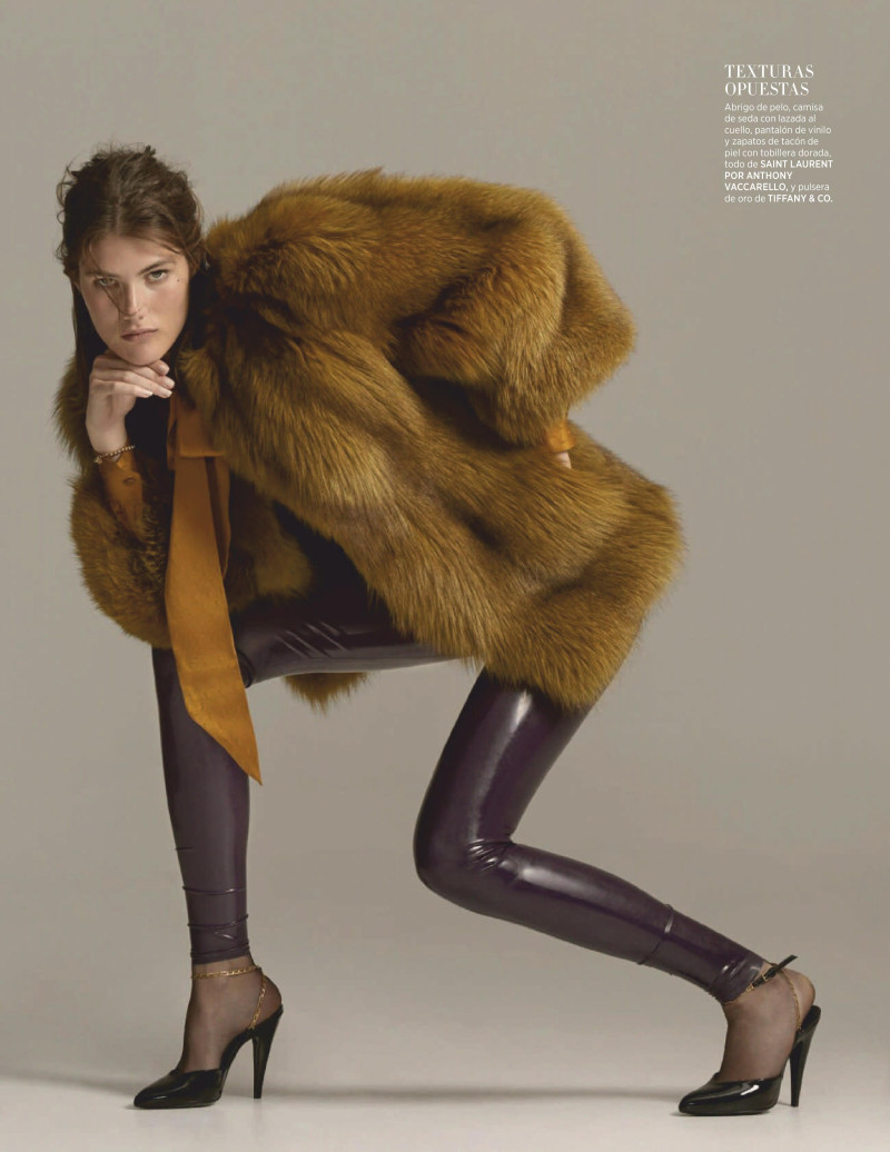 Lucia Lopez featured in Reinventarse, September 2020
