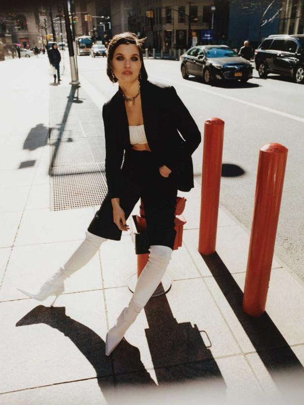 Julia van Os featured in Tu Jest Energia, April 2020