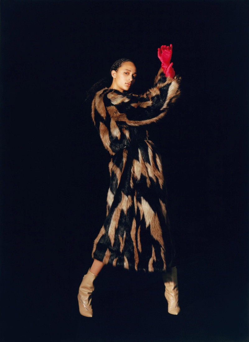 Selena Forrest featured in Express Yourself With Selena Forrest, September 2018
