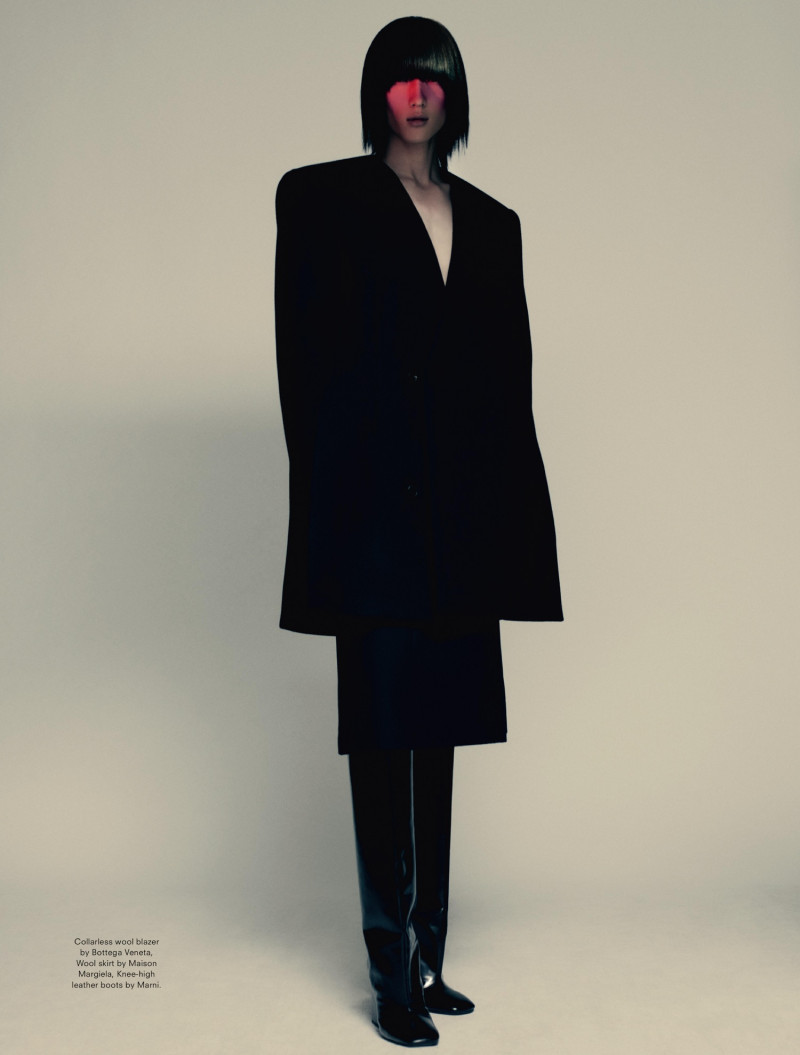 Bente Oort featured in Rays Of The Westering Sun, September 2019