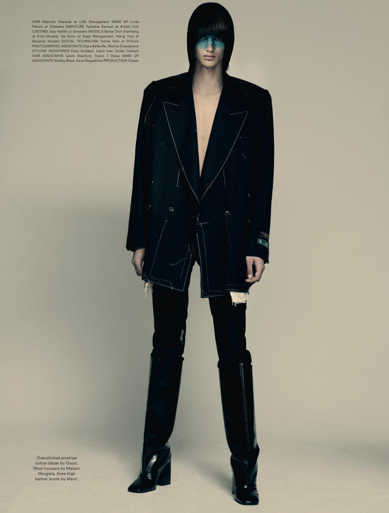 Bente Oort featured in Rays Of The Westering Sun, September 2019