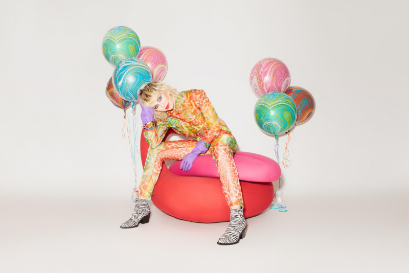 Miley Cyrus Plans Her Next Act - without Leaving Home, June 2020