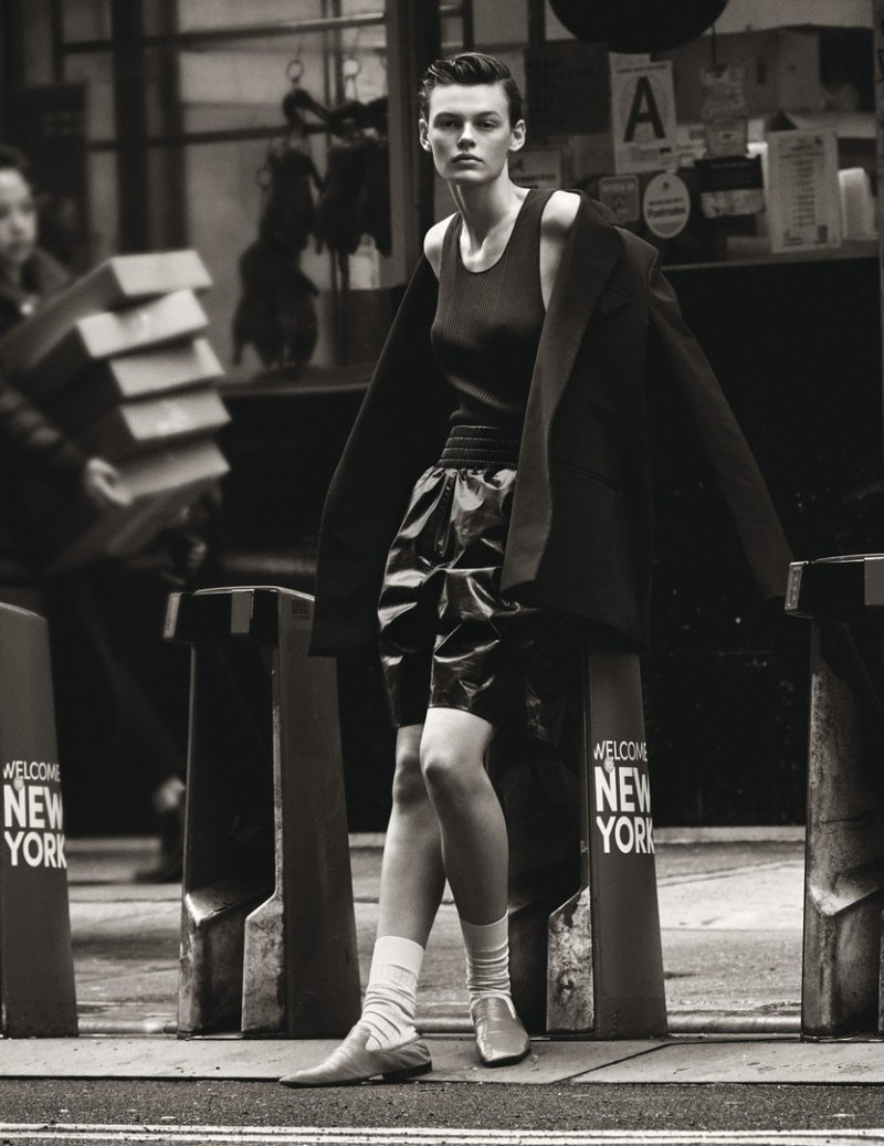 Luna Bijl featured in Bottega Veneta, March 2020