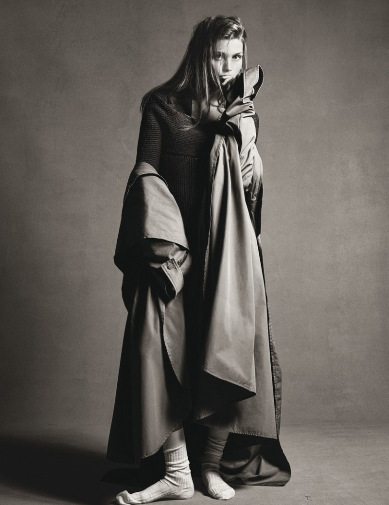 Luna Bijl featured in Bottega Veneta, March 2020