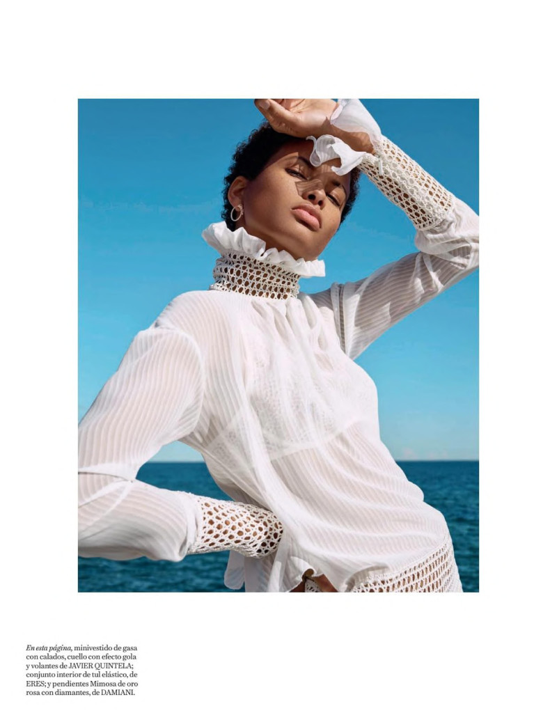 Litza Veloz featured in Con Su Blanca Calidez, March 2020