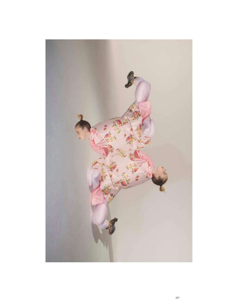 Bente Oort featured in Before You Can Walk, March 2020