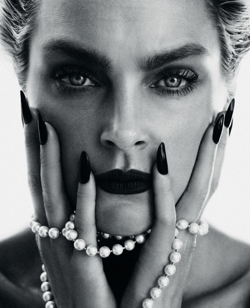 Jessica Stam featured in Jessica Stam, December 2024