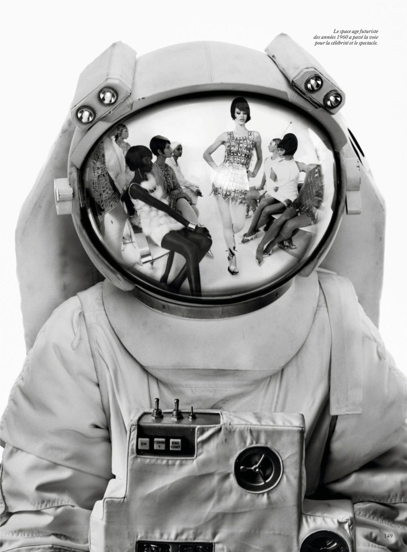 Lulu Tenney featured in La saga des défilés, October 2024
