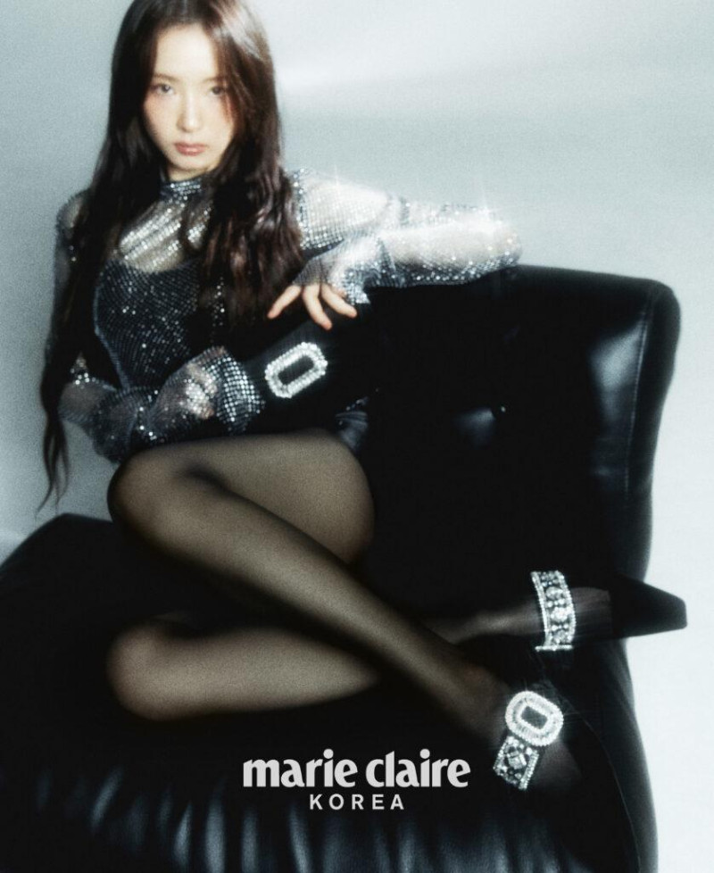 Roger Vivier and actress Shin Se-Kyung\'s Splendid Holiday Special, December 2024