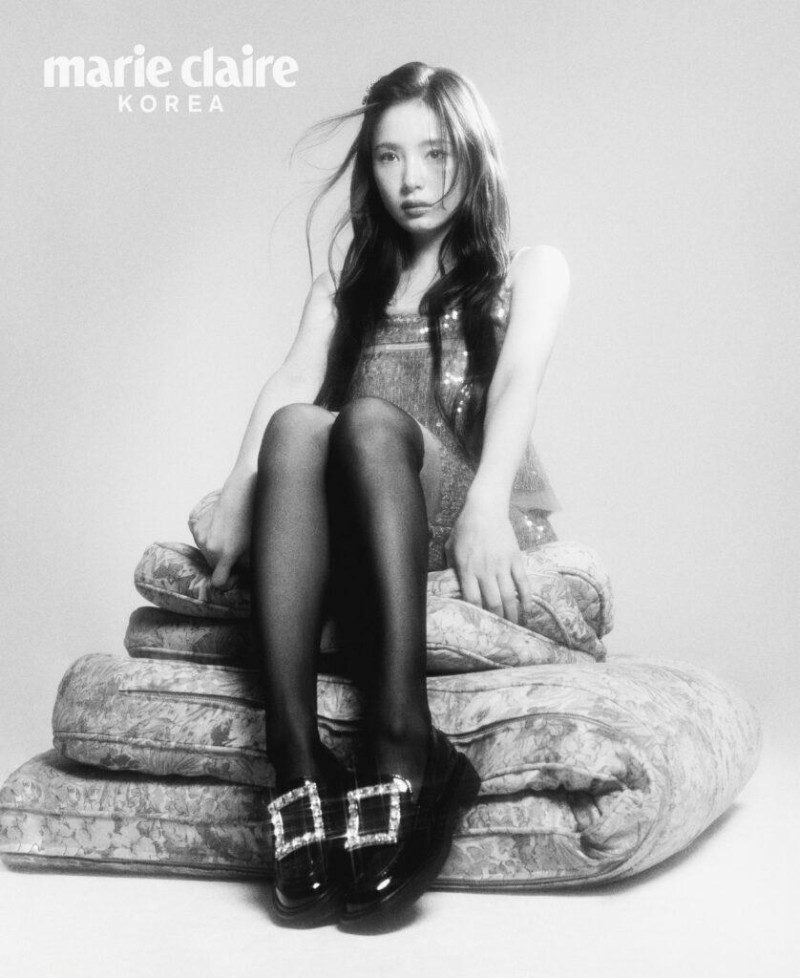 Roger Vivier and actress Shin Se-Kyung\'s Splendid Holiday Special, December 2024