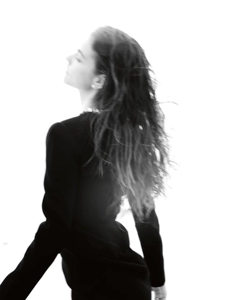 Barbara Palvin featured in Extérieur Nuit, December 2024