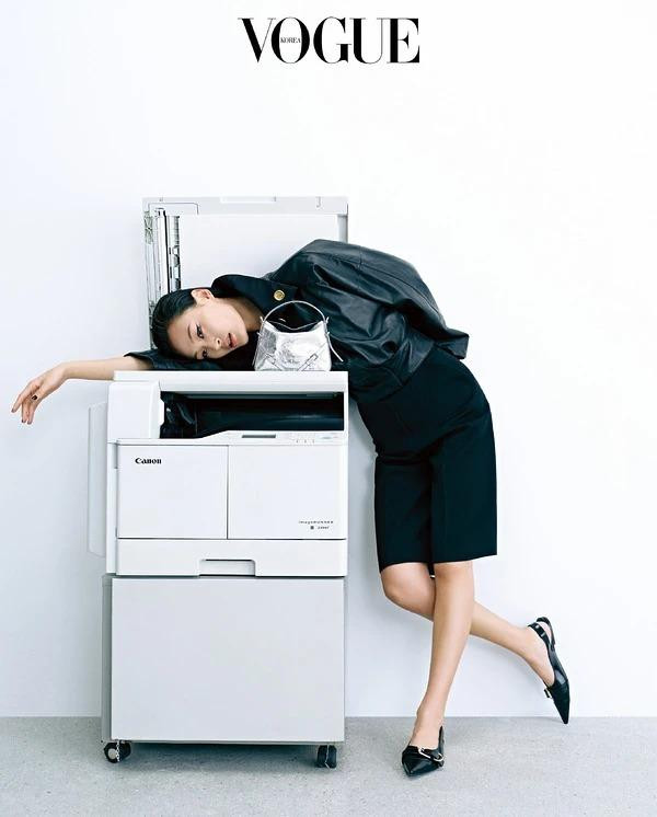When you want to look your best in the office, where you stay more often than at home, December 2024