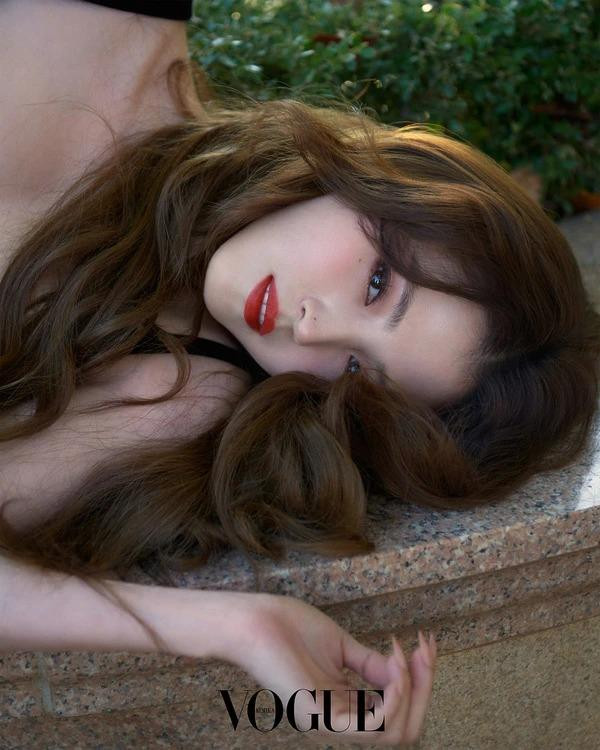 A Tribute To Roses, Christian Dior Beauty and Han So-Hee, December 2024