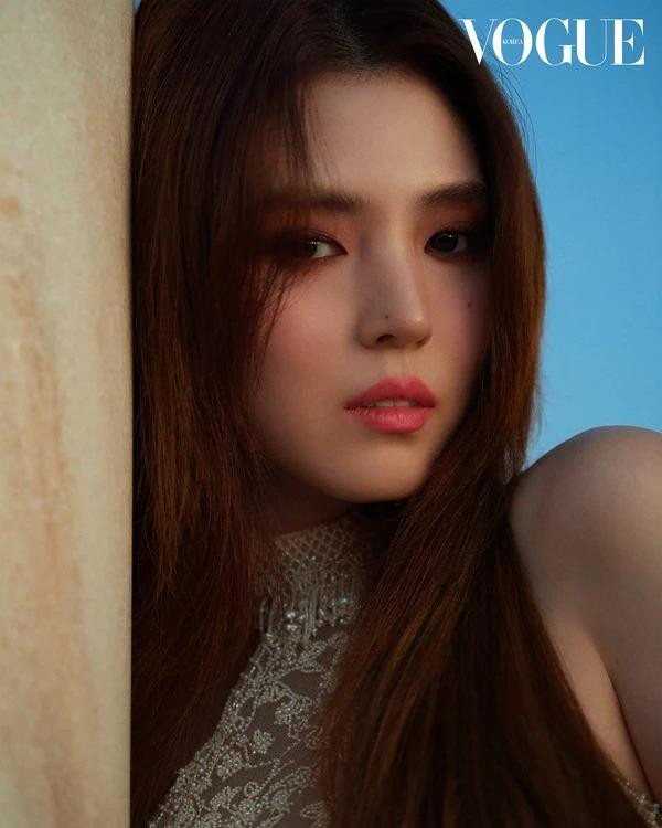 A Tribute To Roses, Christian Dior Beauty and Han So-Hee - Part 2, December 2024