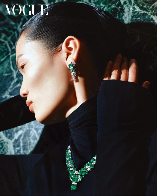 A moment that sparkles like a jewel in Shanghai, the pearl of the East, December 2024