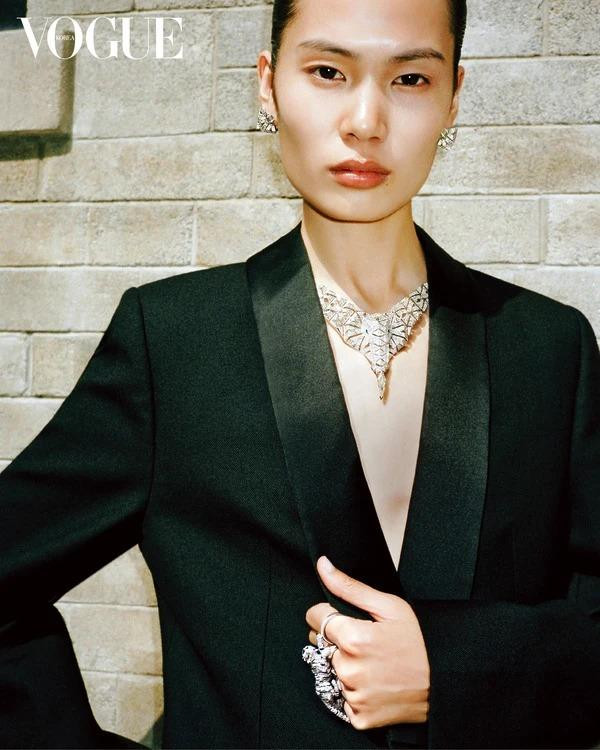 A moment that sparkles like a jewel in Shanghai, the pearl of the East, December 2024
