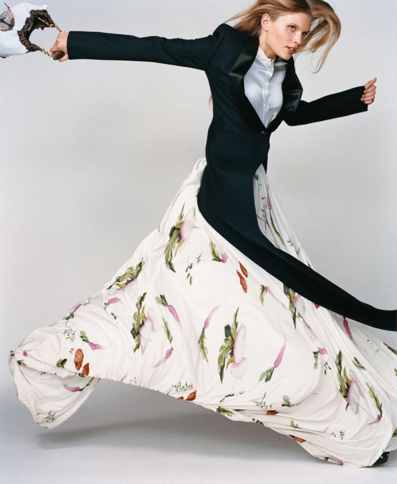 Karlie Kloss featured in Hors-Champs, September 2024