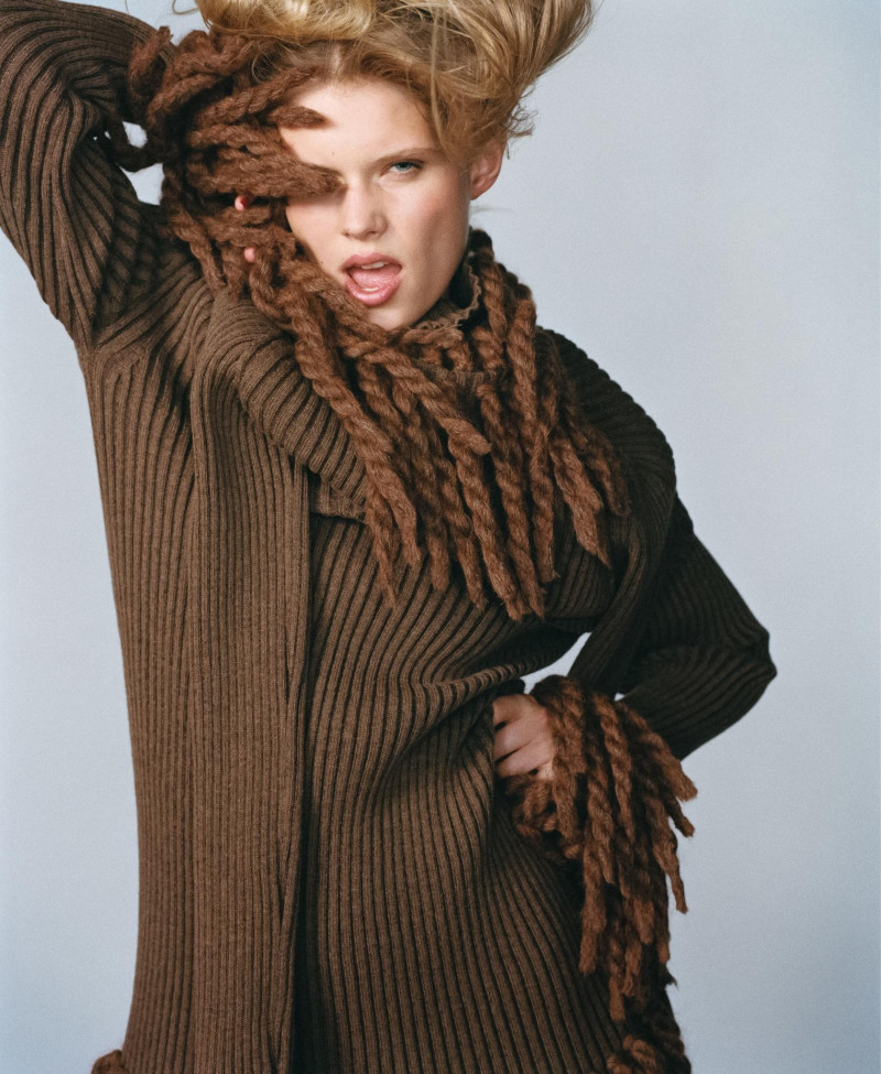 Karlie Kloss featured in Hors-Champs, September 2024