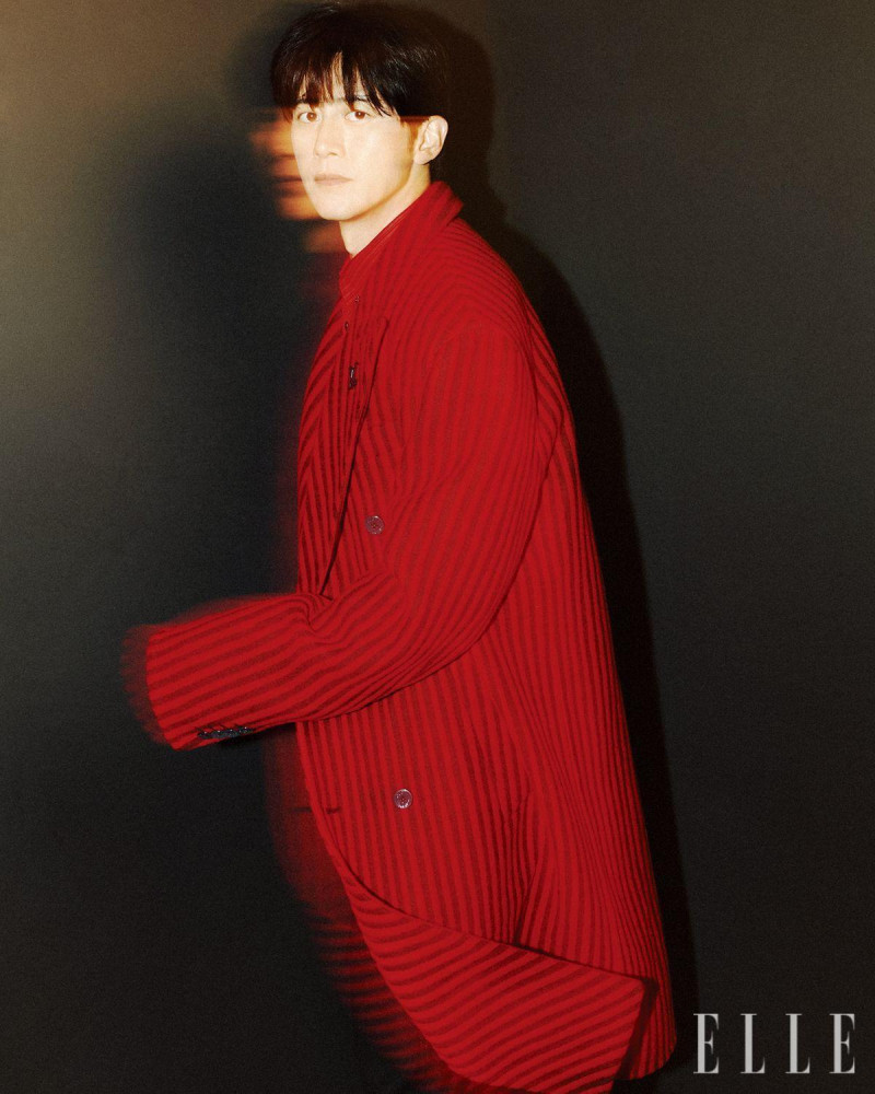 Go Soo\'s Loose And Fierce Gesture, December 2024