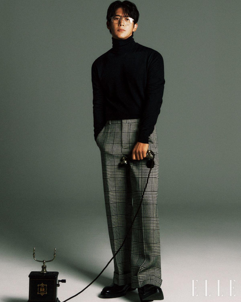 Go Soo\'s Loose And Fierce Gesture, December 2024